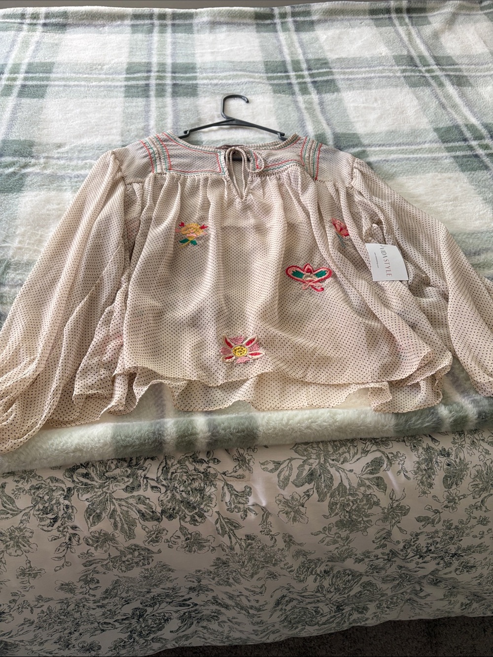 Ranna Gill Cream Embroidered Peasant Blouse